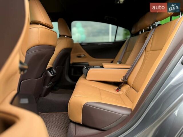 Серый Лексус ЕС, объемом двигателя 3.46 л и пробегом 68 тыс. км за 34990 $, фото 20 на Automoto.ua