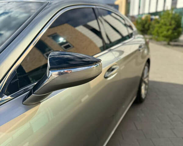 Сірий Лексус ЕС, об'ємом двигуна 3.46 л та пробігом 55 тис. км за 52000 $, фото 1 на Automoto.ua