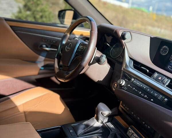 Сірий Лексус ЕС, об'ємом двигуна 3.46 л та пробігом 55 тис. км за 52000 $, фото 10 на Automoto.ua