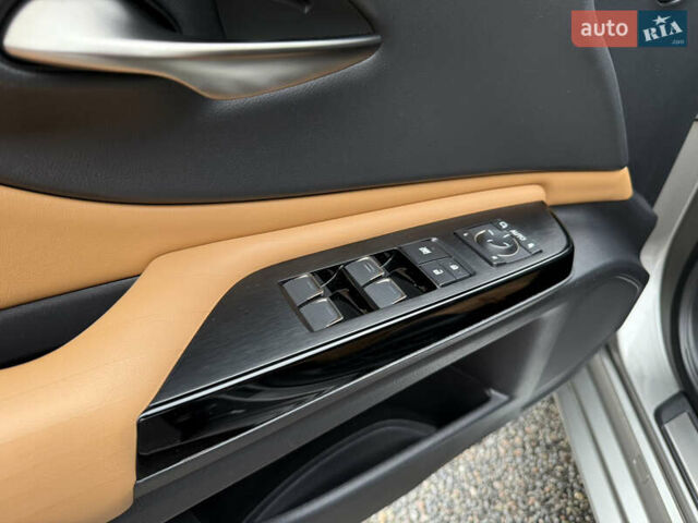 Лексус ЕС 2021 у Дніпро (Дніпропетровську) на Automoto.ua Сірий Лексус ЕС, об'ємом двигуна 2.49 л та пробігом 63 тис. км за 40999 $, фото 34 на Automoto.ua