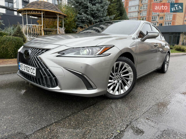 Лексус ЕС 2021 у Дніпро (Дніпропетровську) на Automoto.ua Сірий Лексус ЕС, об'ємом двигуна 2.49 л та пробігом 63 тис. км за 40999 $, фото 4 на Automoto.ua