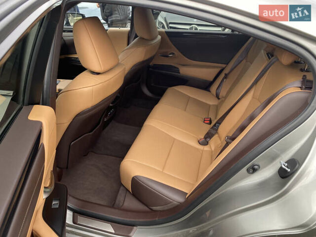 Серый Лексус ЕС, объемом двигателя 2.49 л и пробегом 185 тыс. км за 32800 $, фото 48 на Automoto.ua