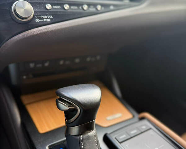 Сірий Лексус ЕС, об'ємом двигуна 3.46 л та пробігом 55 тис. км за 52000 $, фото 17 на Automoto.ua