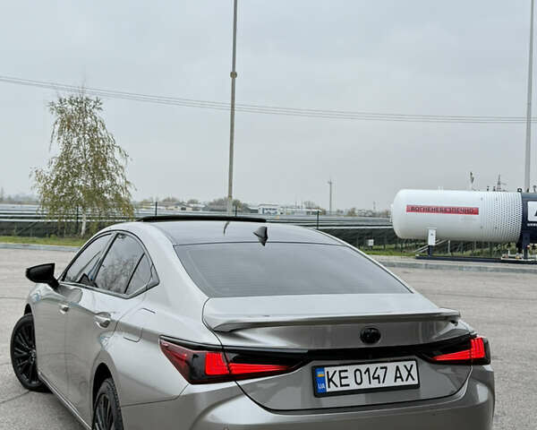 Сірий Лексус ЕС, об'ємом двигуна 2.5 л та пробігом 76 тис. км за 33999 $, фото 4 на Automoto.ua