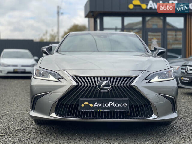 Серый Лексус ЕС, объемом двигателя 2.49 л и пробегом 185 тыс. км за 32800 $, фото 3 на Automoto.ua