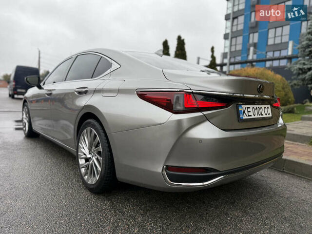 Лексус ЕС 2021 у Дніпро (Дніпропетровську) на Automoto.ua Сірий Лексус ЕС, об'ємом двигуна 2.49 л та пробігом 63 тис. км за 40999 $, фото 10 на Automoto.ua