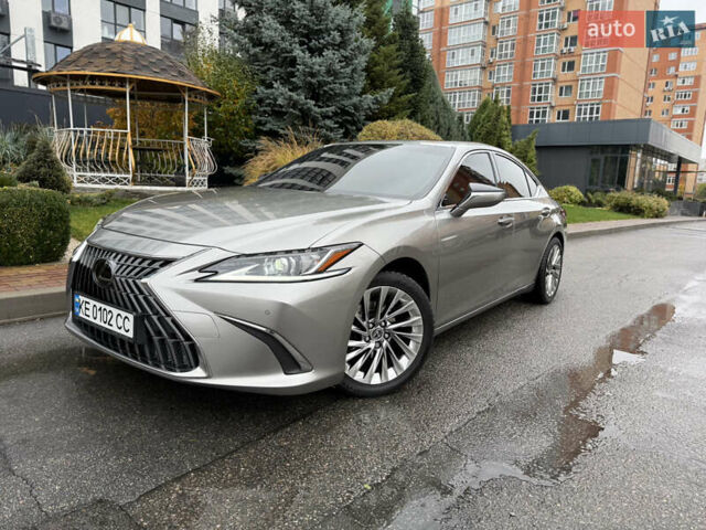Лексус ЕС 2021 у Дніпро (Дніпропетровську) на Automoto.ua Сірий Лексус ЕС, об'ємом двигуна 2.49 л та пробігом 63 тис. км за 40999 $, фото 1 на Automoto.ua
