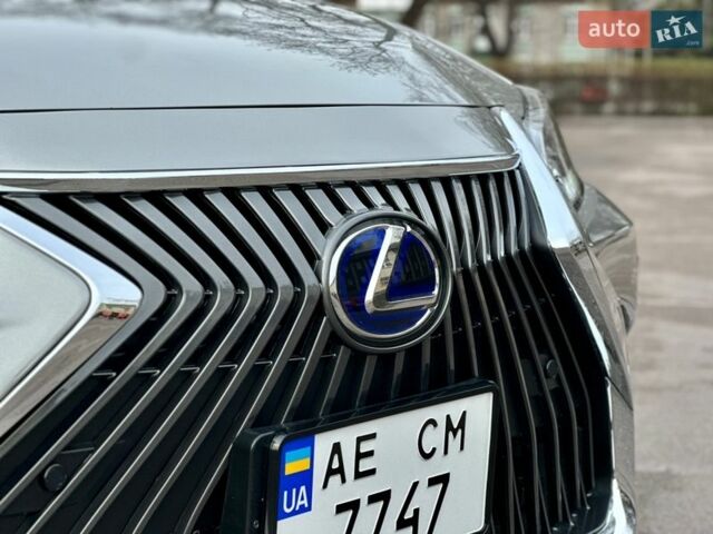 Сірий Лексус ЕС, об'ємом двигуна 2.49 л та пробігом 95 тис. км за 39000 $, фото 4 на Automoto.ua