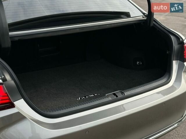 Сірий Лексус ЕС, об'ємом двигуна 2.49 л та пробігом 95 тис. км за 39000 $, фото 37 на Automoto.ua