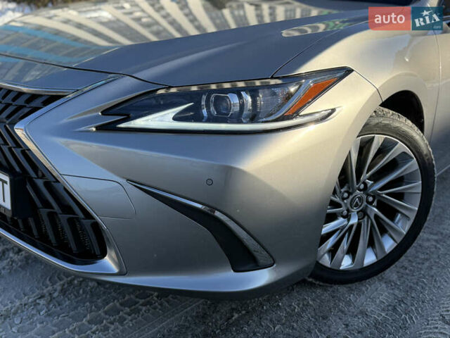 Серый Лексус ЕС, объемом двигателя 2.49 л и пробегом 67 тыс. км за 40500 $, фото 4 на Automoto.ua