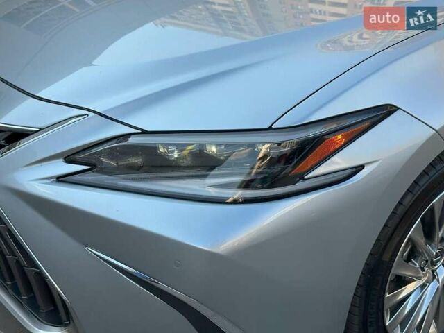 Лексус ЕС 2022 в Одессе на Automoto.ua Серый Лексус ЕС, объемом двигателя 2.5 л и пробегом 20 тыс. км за 43990 $, фото 6 на Automoto.ua