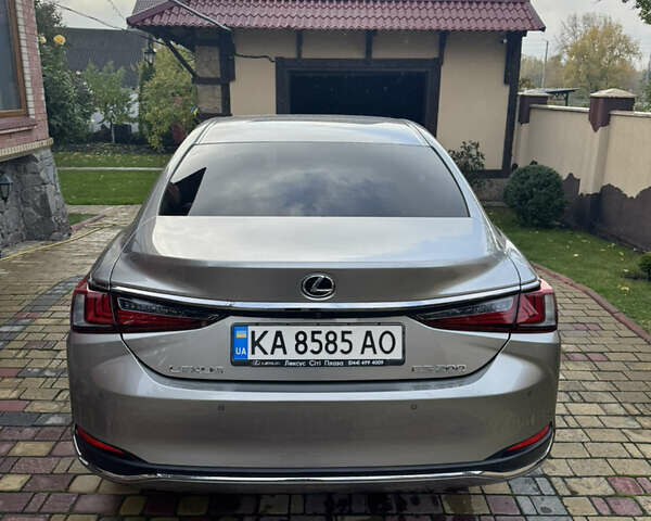 Сірий Лексус ЕС, об'ємом двигуна 1.99 л та пробігом 53 тис. км за 36000 $, фото 5 на Automoto.ua