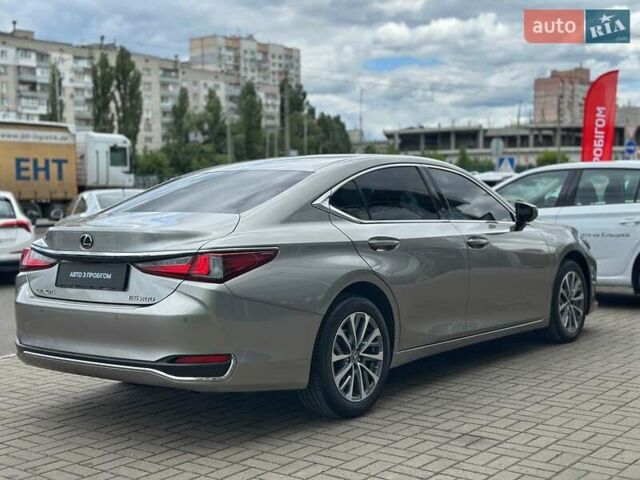 Серый Лексус ЕС, объемом двигателя 2 л и пробегом 42 тыс. км за 37900 $, фото 6 на Automoto.ua