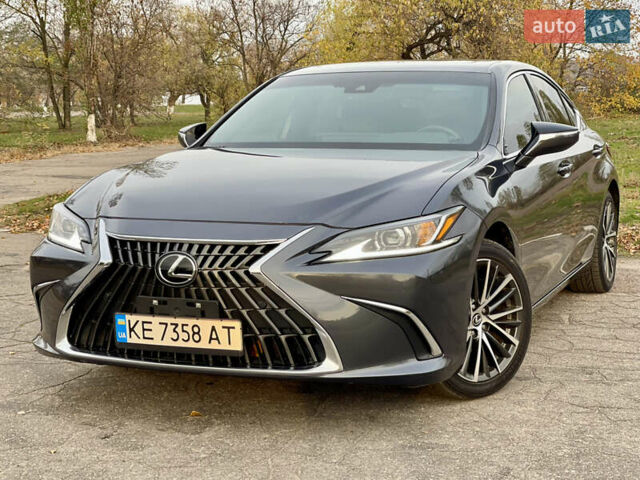 Серый Лексус ЕС, объемом двигателя 2.49 л и пробегом 70 тыс. км за 36999 $, фото 1 на Automoto.ua
