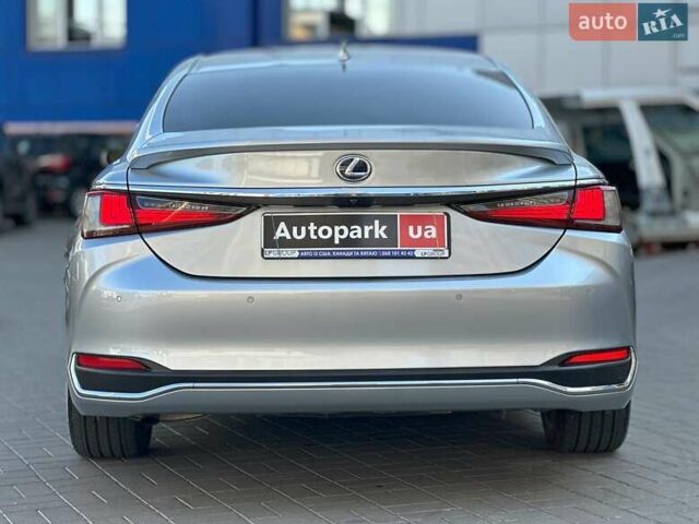 Лексус ЕС 2022 в Одессе на Automoto.ua Серый Лексус ЕС, объемом двигателя 2.5 л и пробегом 20 тыс. км за 43990 $, фото 4 на Automoto.ua