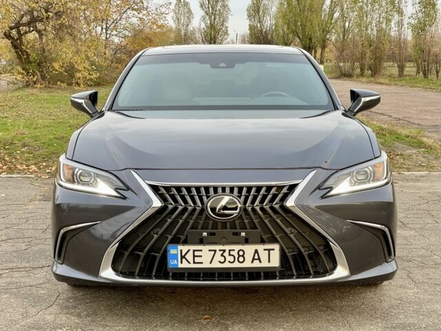 Серый Лексус ЕС, объемом двигателя 2.5 л и пробегом 70 тыс. км за 38700 $, фото 2 на Automoto.ua