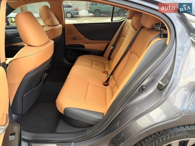 Сірий Лексус ЕС, об'ємом двигуна 2.49 л та пробігом 51 тис. км за 47800 $, фото 81 на Automoto.ua