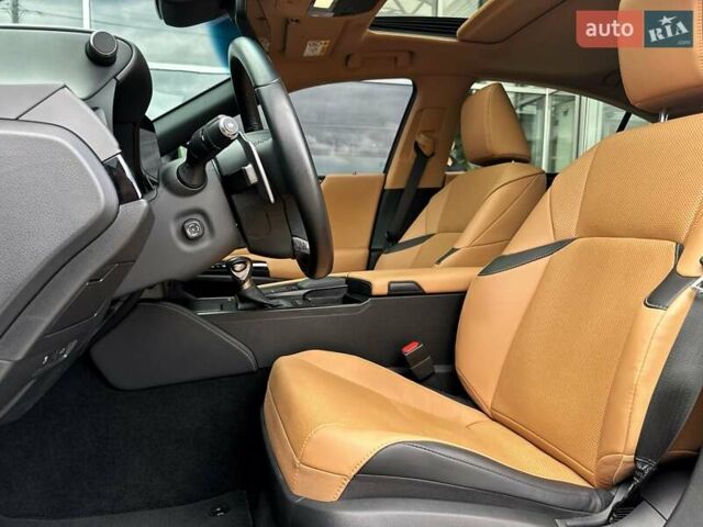 Серый Лексус ЕС, объемом двигателя 2 л и пробегом 42 тыс. км за 37900 $, фото 13 на Automoto.ua