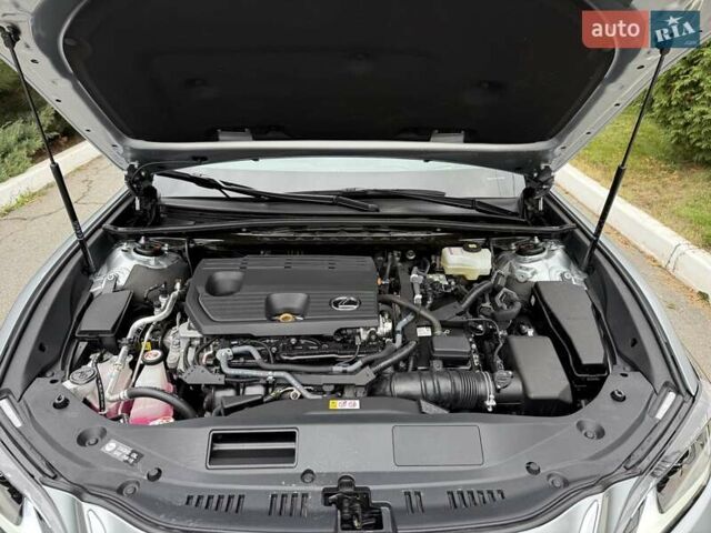 Сірий Лексус ЕС, об'ємом двигуна 2.49 л та пробігом 17 тис. км за 46500 $, фото 16 на Automoto.ua