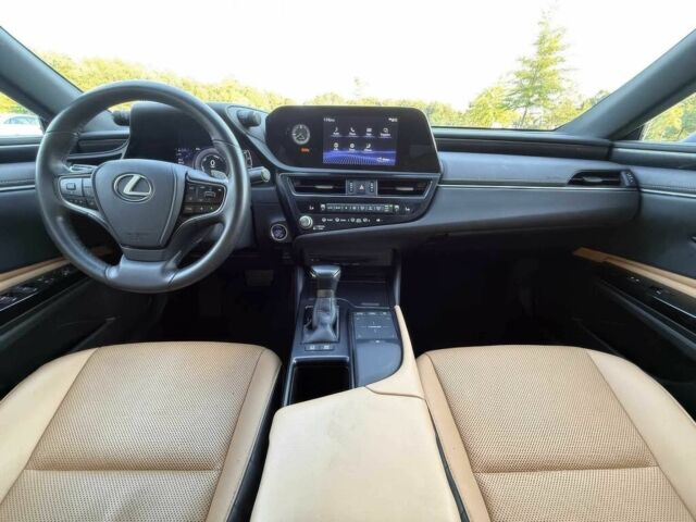 Серый Лексус ЕС, объемом двигателя 2.5 л и пробегом 22 тыс. км за 11000 $, фото 9 на Automoto.ua