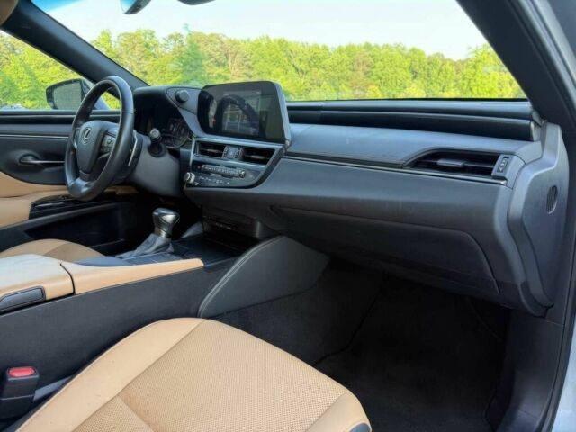 Серый Лексус ЕС, объемом двигателя 2.5 л и пробегом 22 тыс. км за 11000 $, фото 12 на Automoto.ua