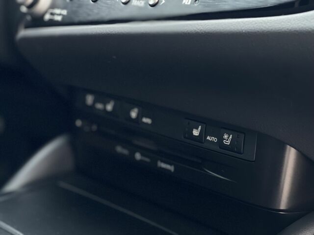 Серый Лексус ЕС, объемом двигателя 2.5 л и пробегом 70 тыс. км за 38700 $, фото 15 на Automoto.ua