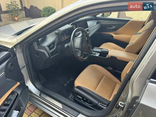 Сірий Лексус ЕС, об'ємом двигуна 1.99 л та пробігом 53 тис. км за 36000 $, фото 8 на Automoto.ua