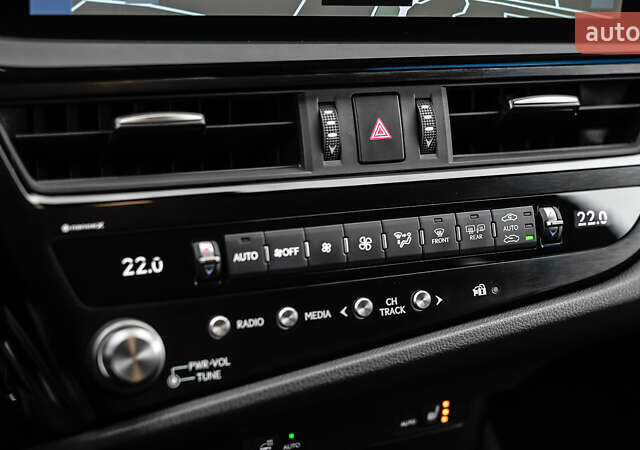 Сірий Лексус ЕС, об'ємом двигуна 2.49 л та пробігом 47 тис. км за 42949 $, фото 31 на Automoto.ua