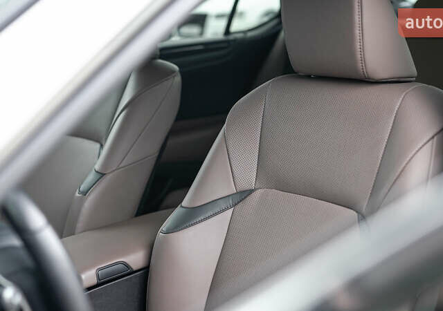 Сірий Лексус ЕС, об'ємом двигуна 2.49 л та пробігом 47 тис. км за 42949 $, фото 14 на Automoto.ua