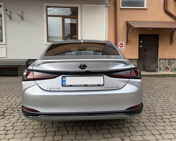 Серый Лексус ЕС, объемом двигателя 2.49 л и пробегом 25 тыс. км за 62000 $, фото 2 на Automoto.ua