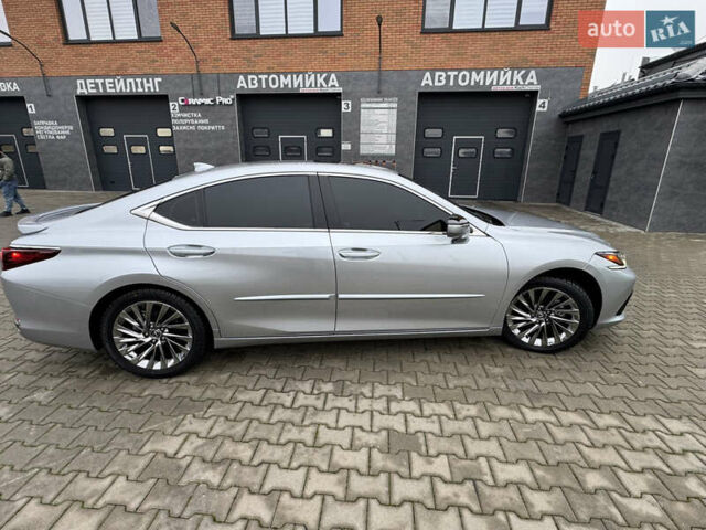 Серый Лексус ЕС, объемом двигателя 2.49 л и пробегом 23 тыс. км за 45500 $, фото 9 на Automoto.ua