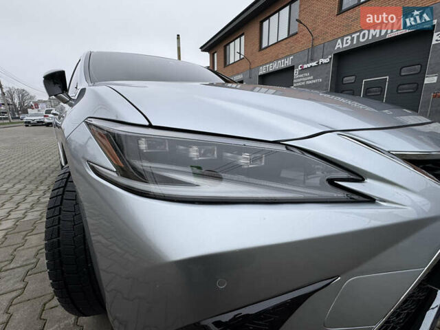 Серый Лексус ЕС, объемом двигателя 2.49 л и пробегом 23 тыс. км за 45500 $, фото 2 на Automoto.ua