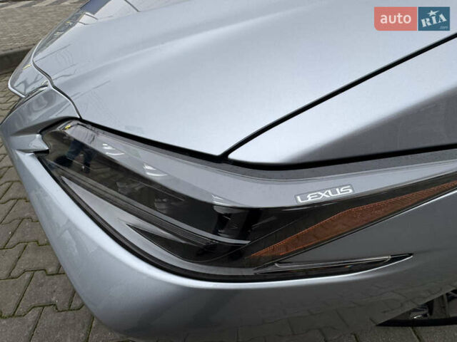 Серый Лексус ЕС, объемом двигателя 2.49 л и пробегом 23 тыс. км за 45500 $, фото 4 на Automoto.ua