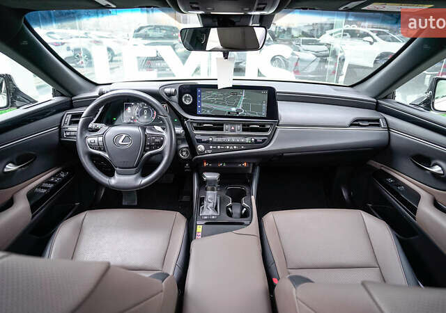 Сірий Лексус ЕС, об'ємом двигуна 2.49 л та пробігом 47 тис. км за 42949 $, фото 7 на Automoto.ua