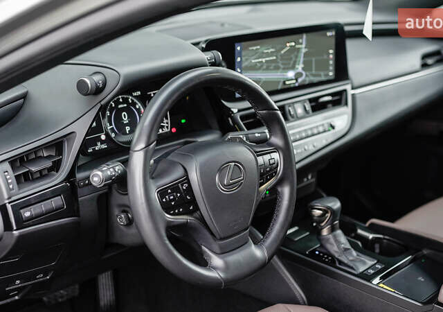 Сірий Лексус ЕС, об'ємом двигуна 2.49 л та пробігом 47 тис. км за 42949 $, фото 13 на Automoto.ua