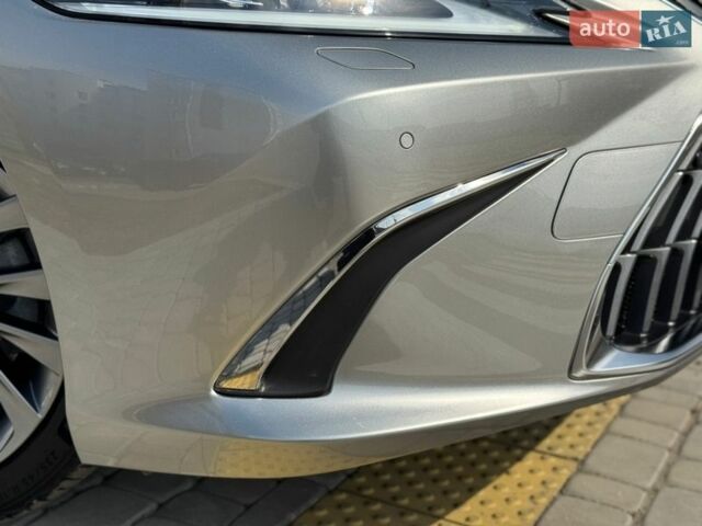 Сірий Лексус ЕС, об'ємом двигуна 2.49 л та пробігом 40 тис. км за 51500 $, фото 14 на Automoto.ua