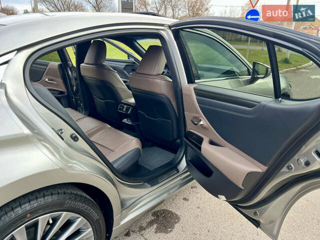 Серый Лексус ЕС, объемом двигателя 2.49 л и пробегом 57 тыс. км за 55900 $, фото 50 на Automoto.ua