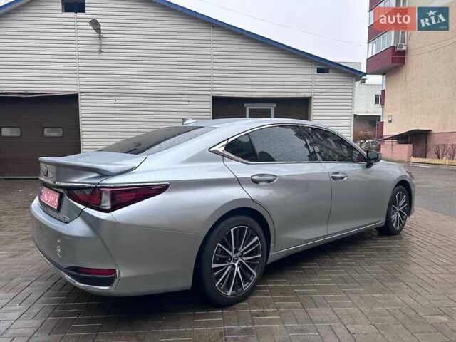 Серый Лексус ЕС, объемом двигателя 2.5 л и пробегом 40 тыс. км за 39000 $, фото 5 на Automoto.ua