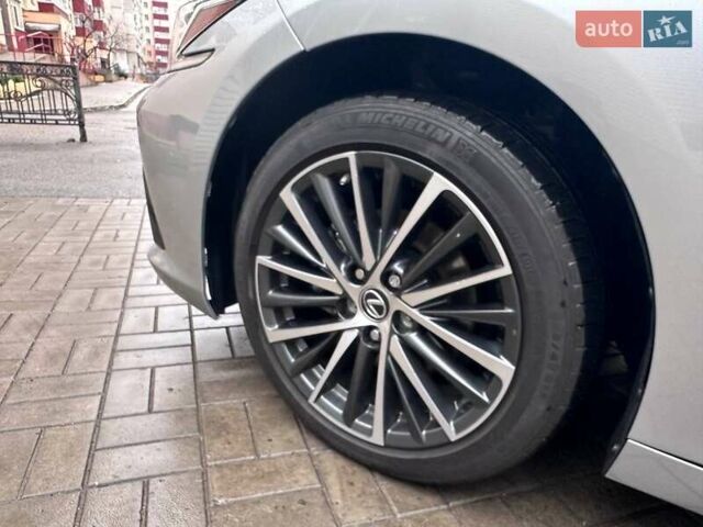 Серый Лексус ЕС, объемом двигателя 2.5 л и пробегом 40 тыс. км за 39000 $, фото 20 на Automoto.ua