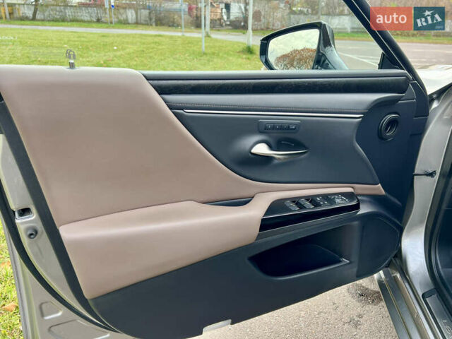 Серый Лексус ЕС, объемом двигателя 2.49 л и пробегом 57 тыс. км за 53900 $, фото 25 на Automoto.ua