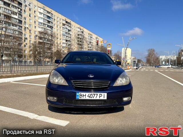 Синий Лексус ЕС, объемом двигателя 3 л и пробегом 310 тыс. км за 4100 $, фото 1 на Automoto.ua