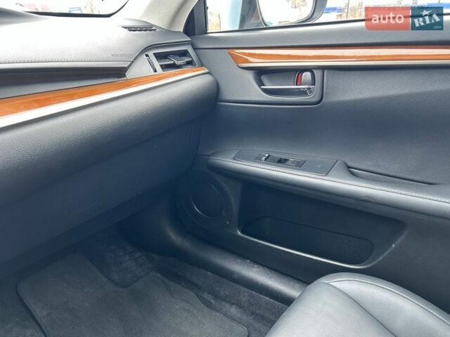 Синий Лексус ЕС, объемом двигателя 2.49 л и пробегом 61 тыс. км за 20000 $, фото 15 на Automoto.ua