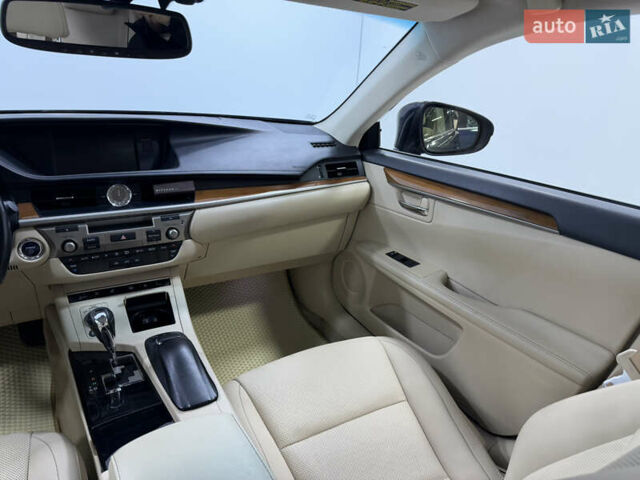 Синій Лексус ЕС, об'ємом двигуна 2.5 л та пробігом 120 тис. км за 16999 $, фото 12 на Automoto.ua