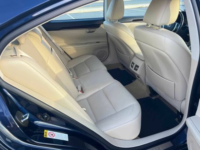 Синий Лексус ЕС, объемом двигателя 3.5 л и пробегом 70 тыс. км за 6200 $, фото 10 на Automoto.ua