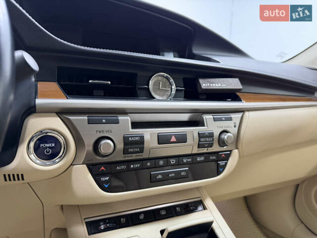 Синій Лексус ЕС, об'ємом двигуна 2.5 л та пробігом 120 тис. км за 16999 $, фото 16 на Automoto.ua