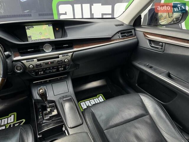 Синій Лексус ЕС, об'ємом двигуна 3.5 л та пробігом 190 тис. км за 19999 $, фото 32 на Automoto.ua