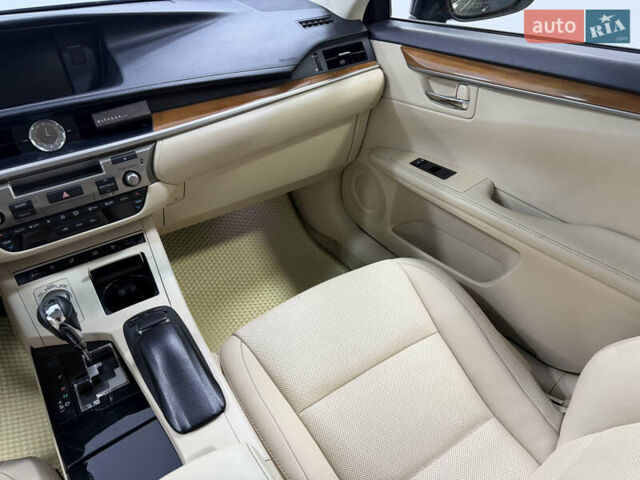 Синій Лексус ЕС, об'ємом двигуна 2.5 л та пробігом 120 тис. км за 16999 $, фото 15 на Automoto.ua