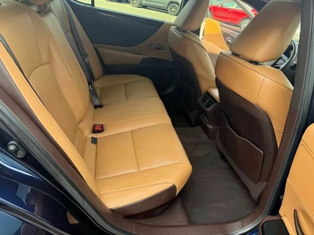 Синий Лексус ЕС, объемом двигателя 0 л и пробегом 34 тыс. км за 15600 $, фото 14 на Automoto.ua