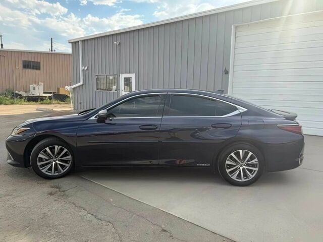 Синий Лексус ЕС, объемом двигателя 0 л и пробегом 34 тыс. км за 15600 $, фото 3 на Automoto.ua