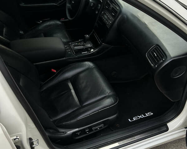 Білий Лексус ГС, об'ємом двигуна 3 л та пробігом 414 тис. км за 6500 $, фото 27 на Automoto.ua